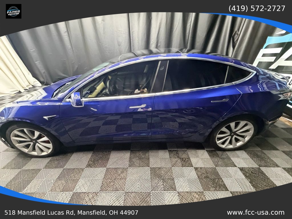 tesla model 3 2019 5YJ3E1EB6KF425595 image tesla model 3 2019 5YJ3E1EB6KF425595 image
